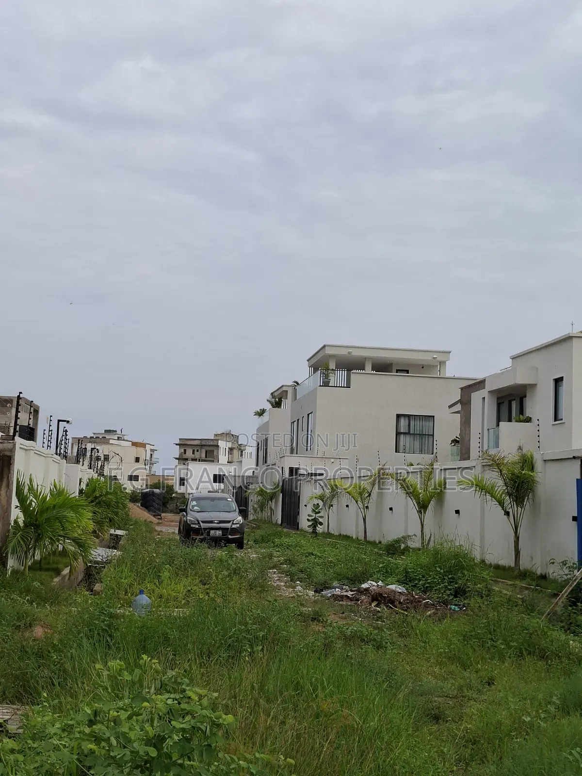 Two Endhalf Plots of Land for Sale at Airport