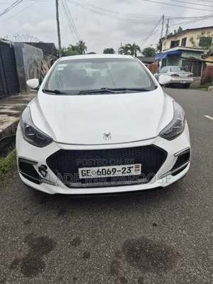 Hyundai Elantra 2013 White