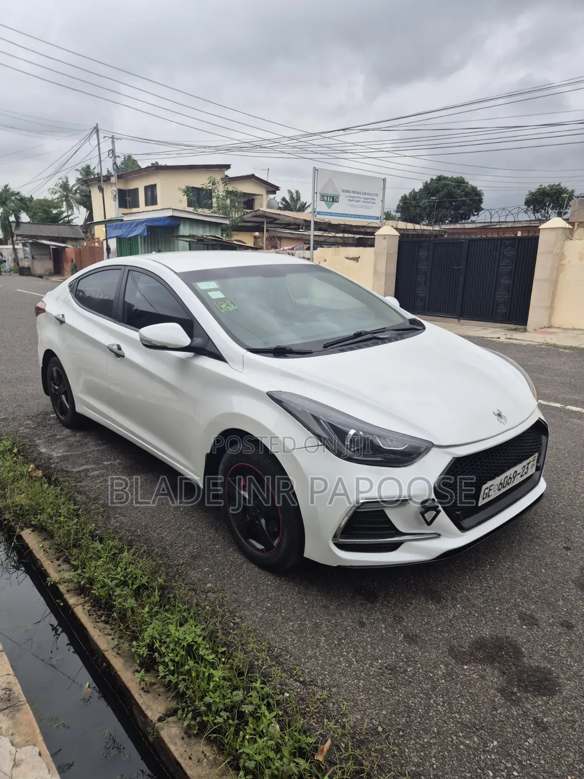 Hyundai Elantra 2013 White