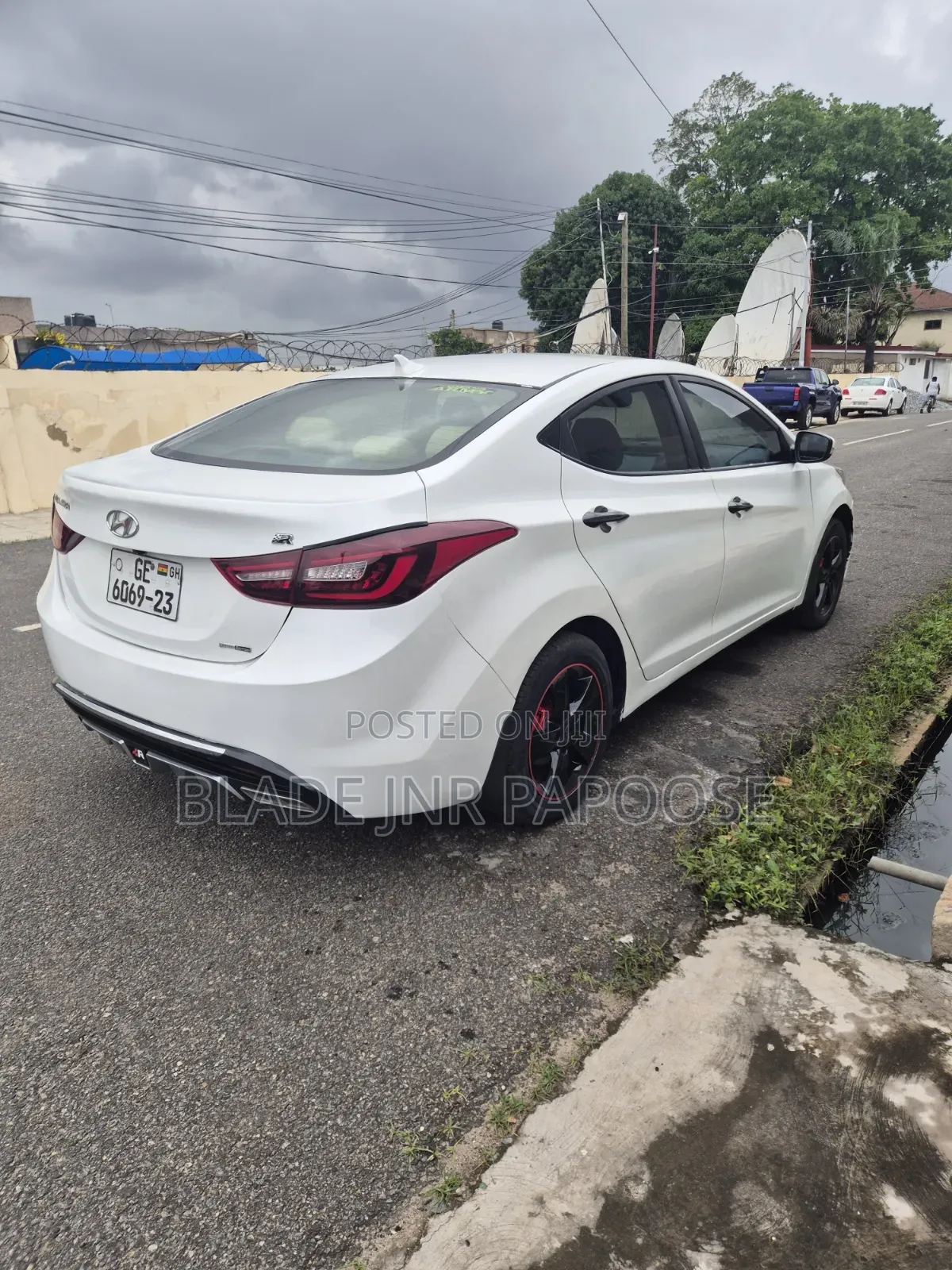 Hyundai Elantra 2013 White