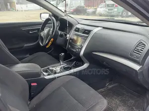 Nissan Altima 2.5 SL 4dr Sedan (2.5L 4cyl CVT) 2015 Gray