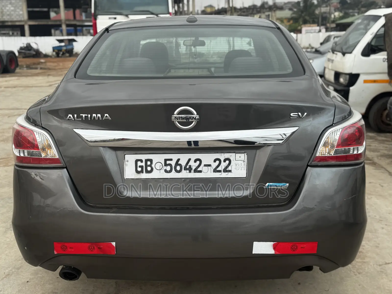 Nissan Altima 2.5 SL 4dr Sedan (2.5L 4cyl CVT) 2015 Gray