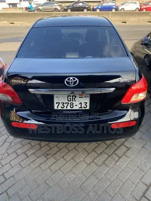 Toyota Yaris Base Hatchback 5dr 2010 Black