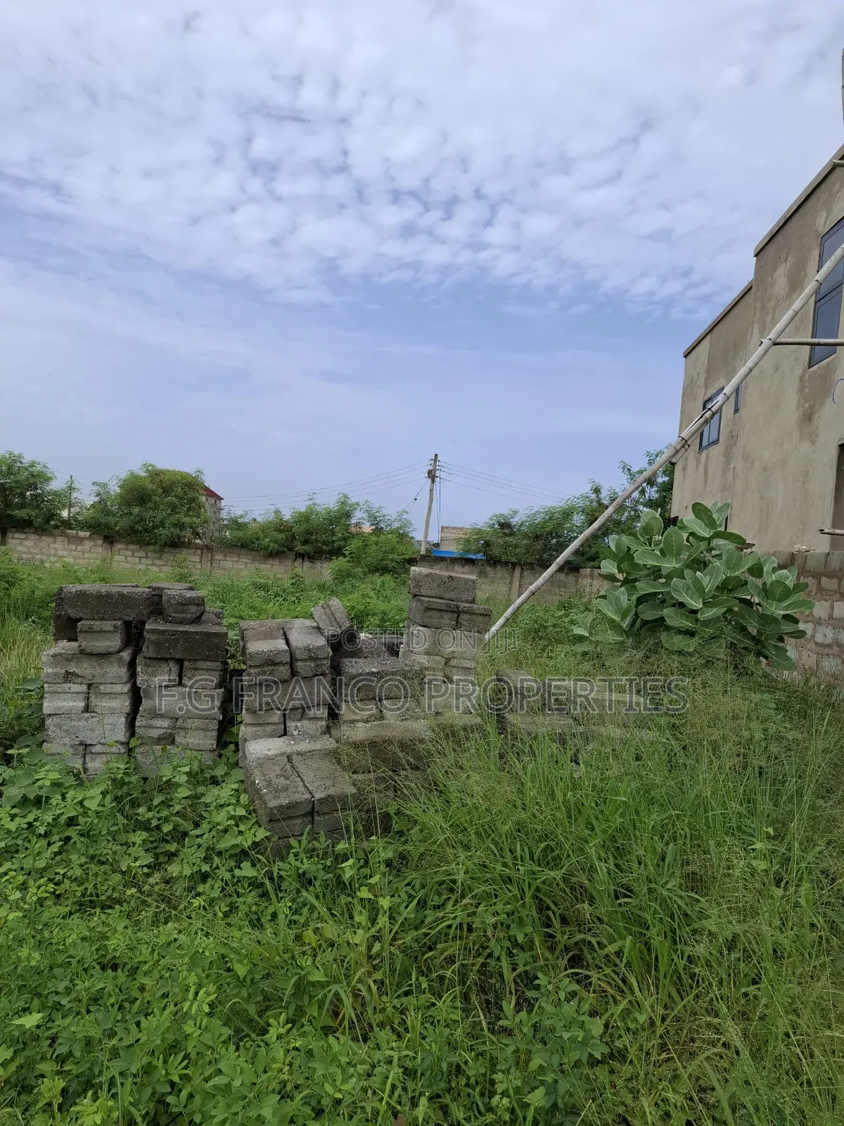 Two Endhalf Plots of Land for Sale at Airport