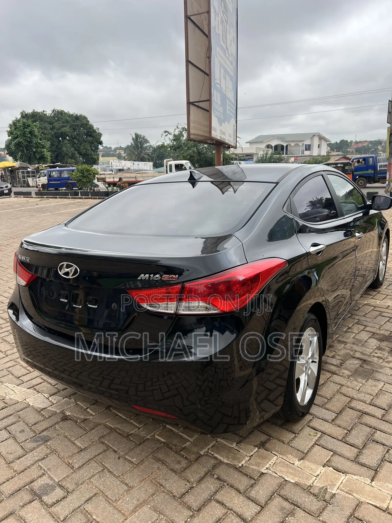 Hyundai Avante 2013 Black