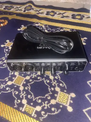 Behringer Umc204hd