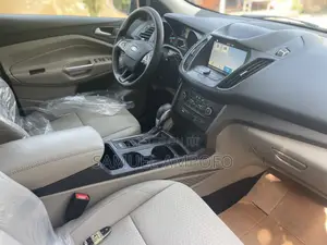 Ford Escape SE FWD 2019 Gray