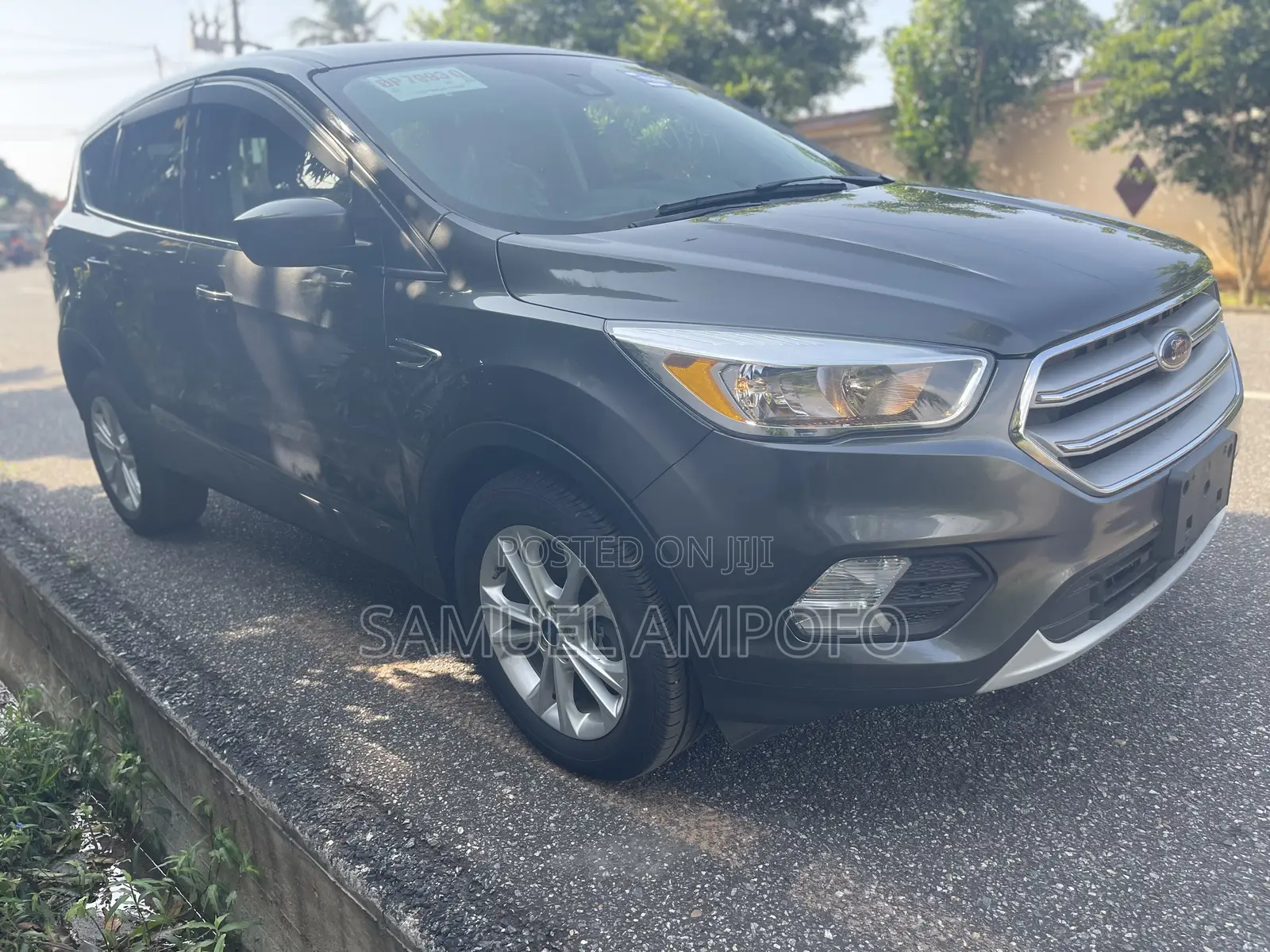 Ford Escape SE FWD 2019 Gray