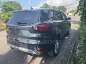 Ford Escape SE FWD 2019 Gray