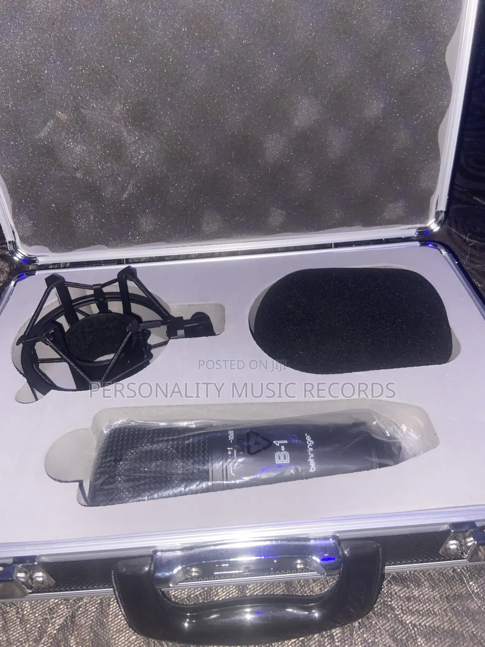 Behringer B-1 Large Diaphragm