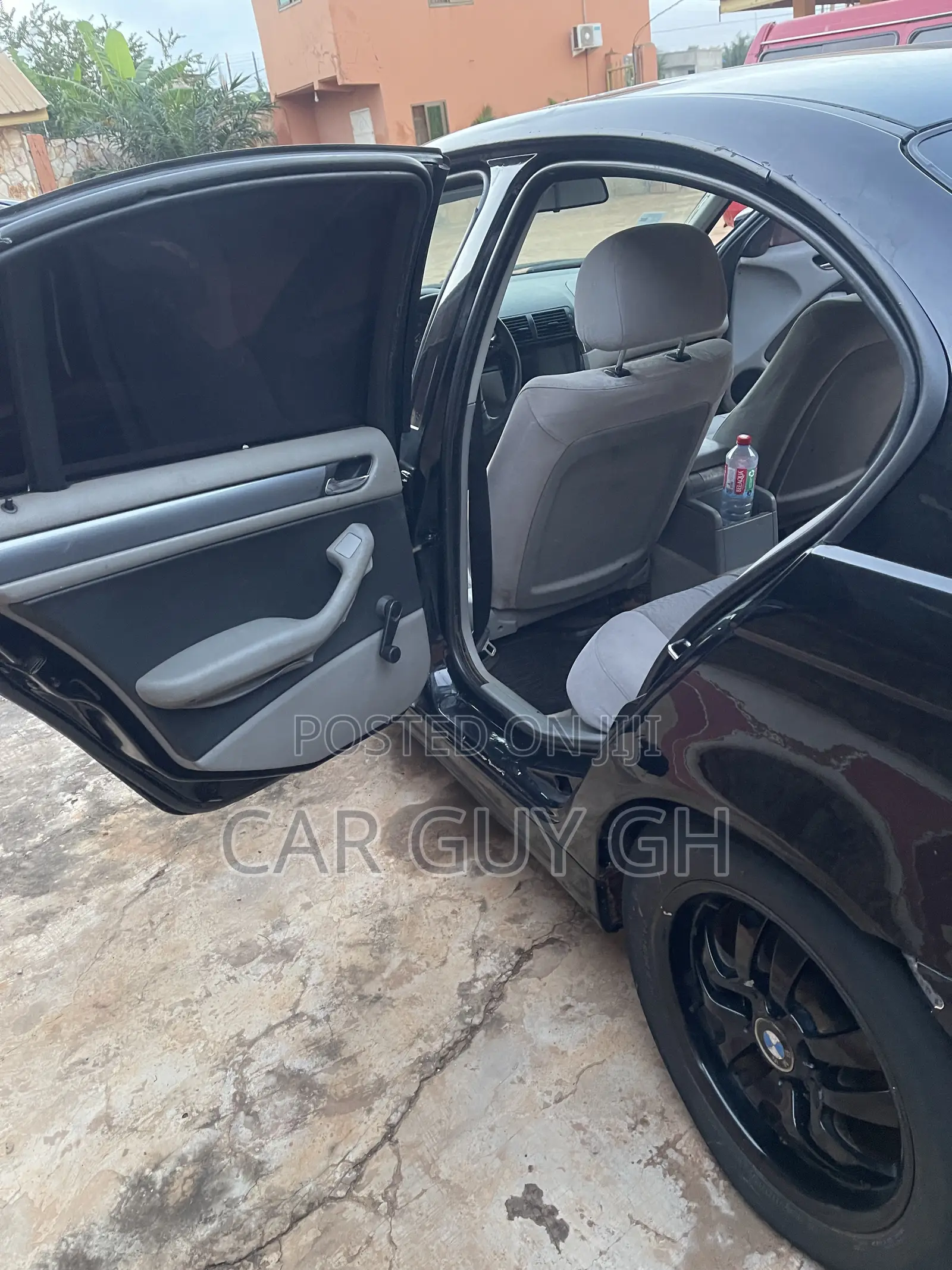 BMW 318i 2000 Black