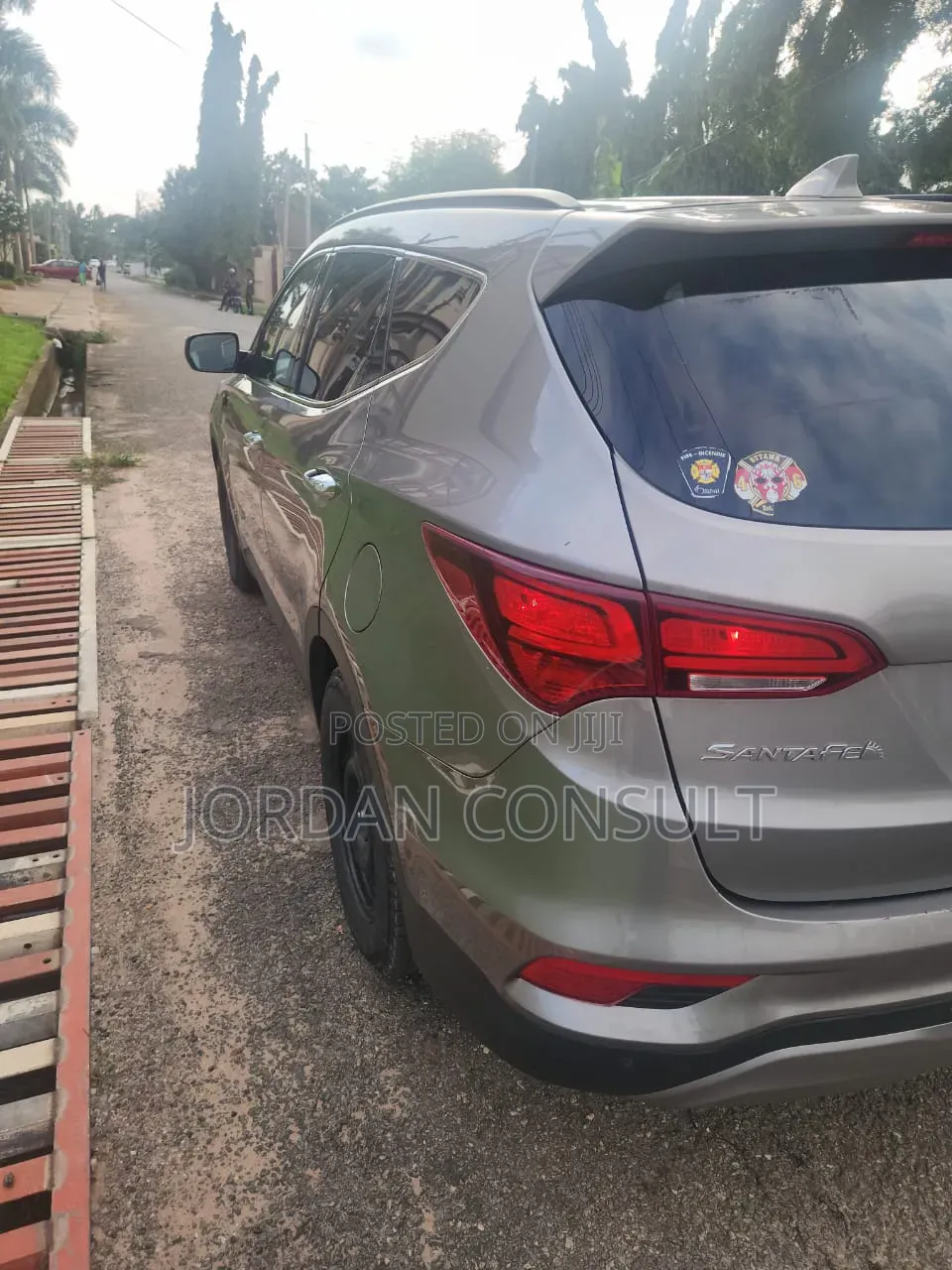 Hyundai Santa Fe 2018 Gray