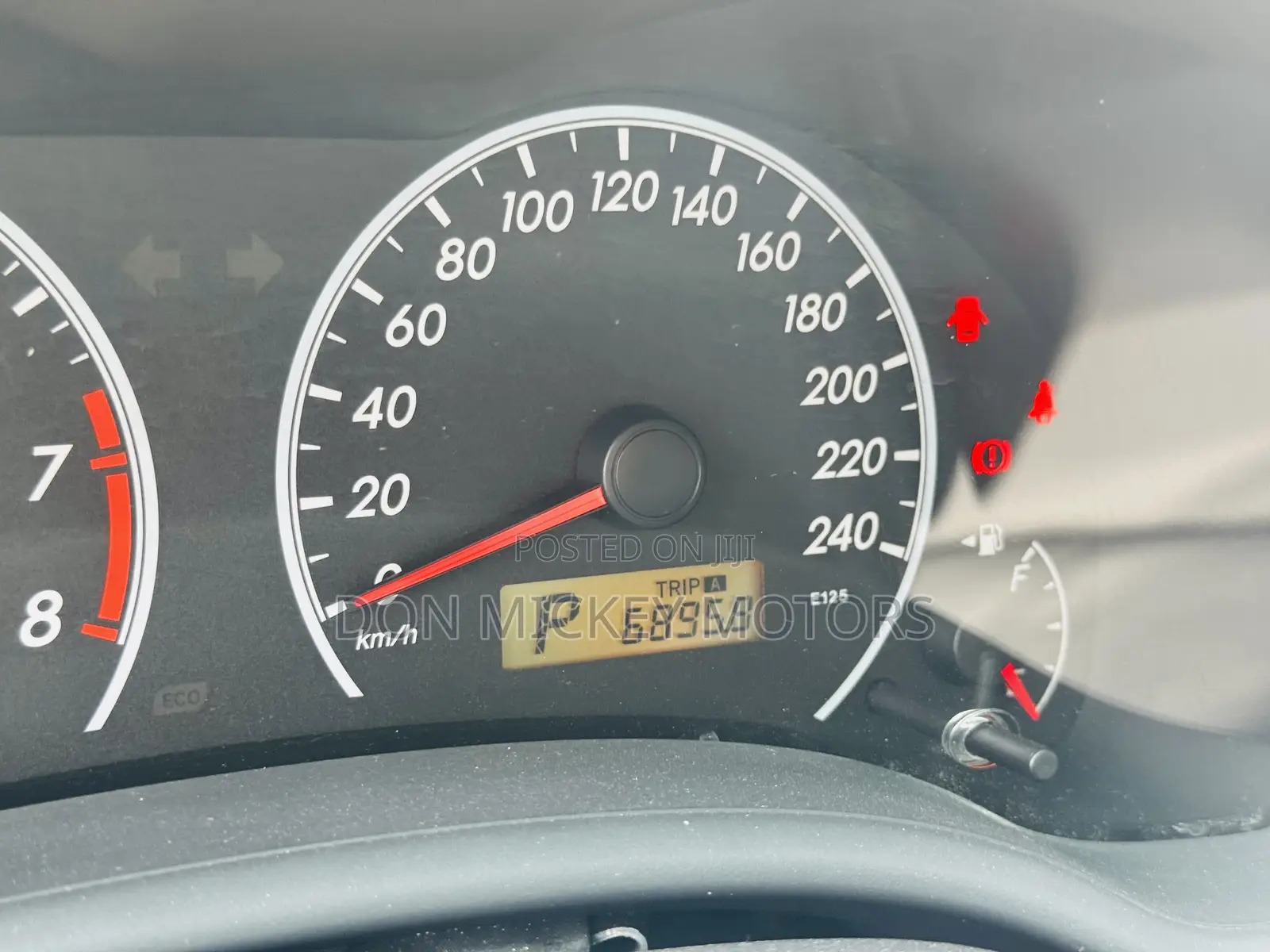 Toyota Corolla LE 4dr Sedan (1.8L 4cyl 4A) 2012 Gray