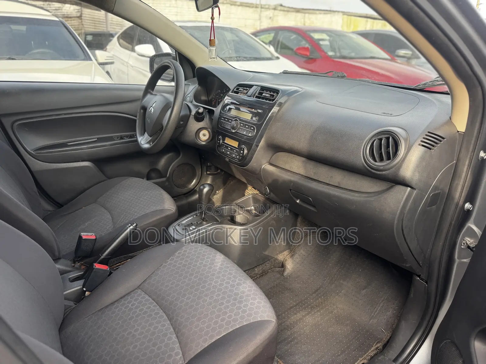 Mitsubishi Mirage DE 4dr Hatchback (1.2L 3cyl 5M) 2015 Gray