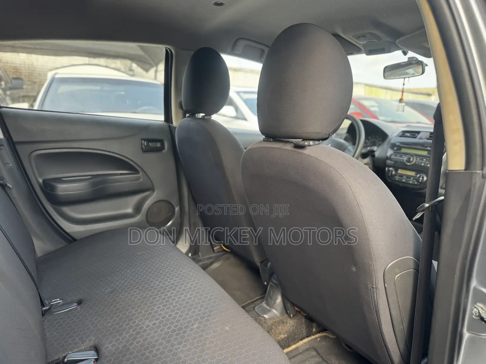 Mitsubishi Mirage DE 4dr Hatchback (1.2L 3cyl 5M) 2015 Gray