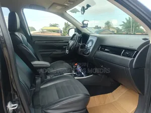 Mitsubishi Outlander 2019 Black