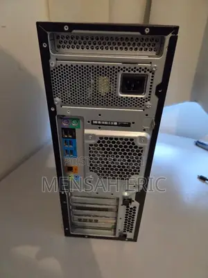 Server HP 32GB Intel Xeon HDD+SSD 512GB
