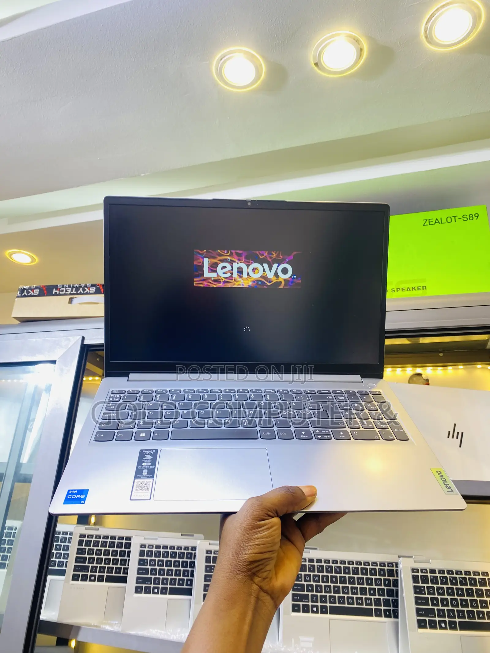 Laptop Lenovo IdeaPad 1 8GB Intel Core i5 SSD 512GB