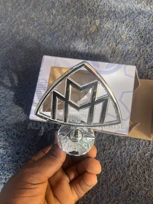 Maybach Bonnet Crown