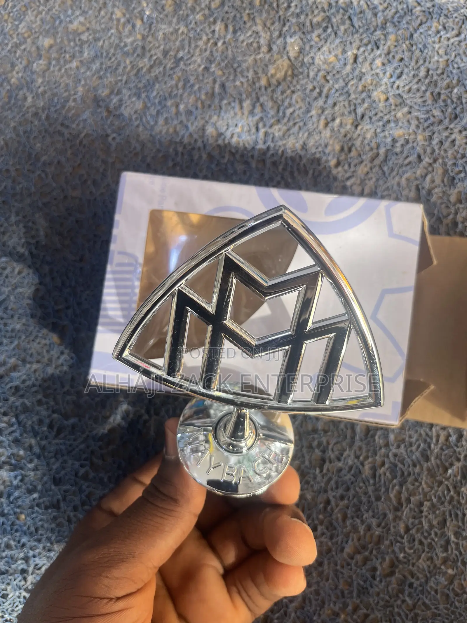 Maybach Bonnet Crown