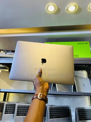 Laptop Apple MacBook Pro 2019 16GB Intel Core i9 HDD 1T