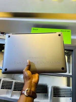 Laptop Apple MacBook Pro 2019 16GB Intel Core i9 HDD 1T