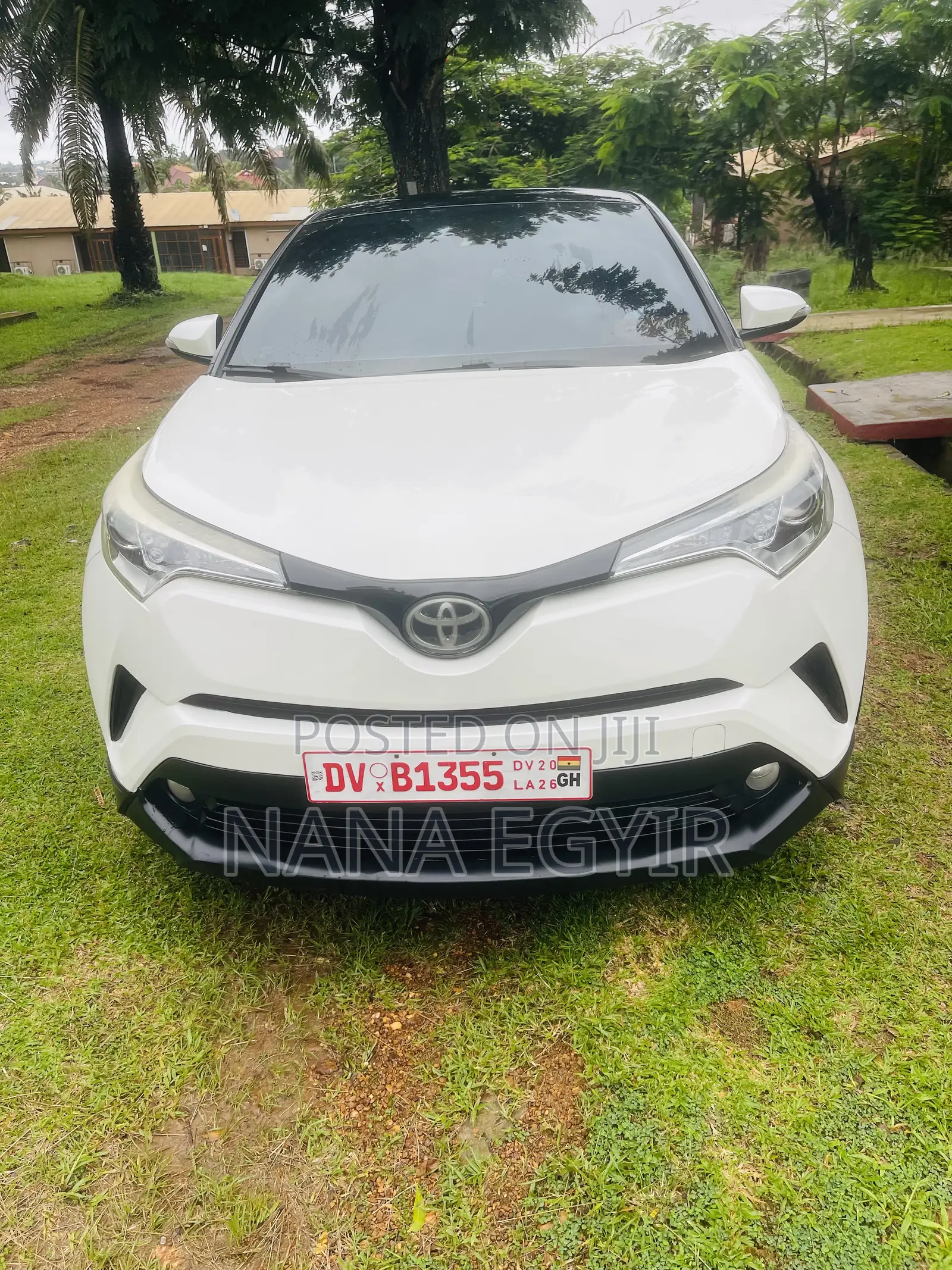 Toyota C-HR XLE Prermium FWD (2.0L 4cyl 2AM) 2018 White