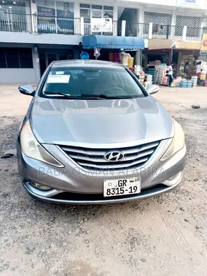 Hyundai Sonata GLS Sedan FWD (2.4L 4cyl 6A) 2013 Gray