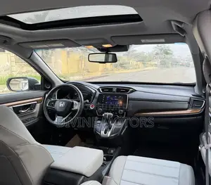 Honda CR-V Touring AWD 2018 Gray