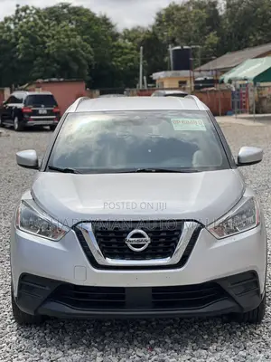 Nissan Kicks 2021 Silver