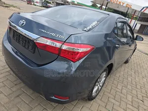 Toyota Corolla Altis 2015 Gray