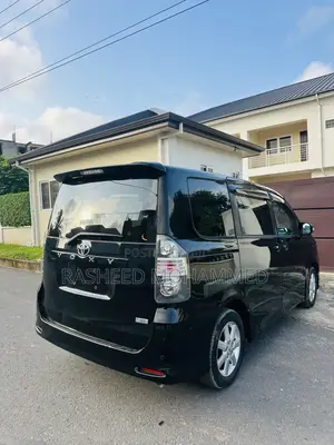 Toyota Voxy X 4WD 7-Seater 2012 Black