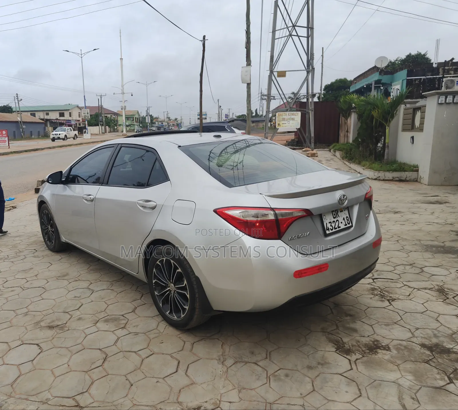 Toyota Corolla S Plus 4dr Sedan (1.8L 4cyl CVT) 2014 Silver