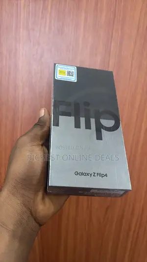 New Samsung Galaxy Z Flip4 256 GB Black