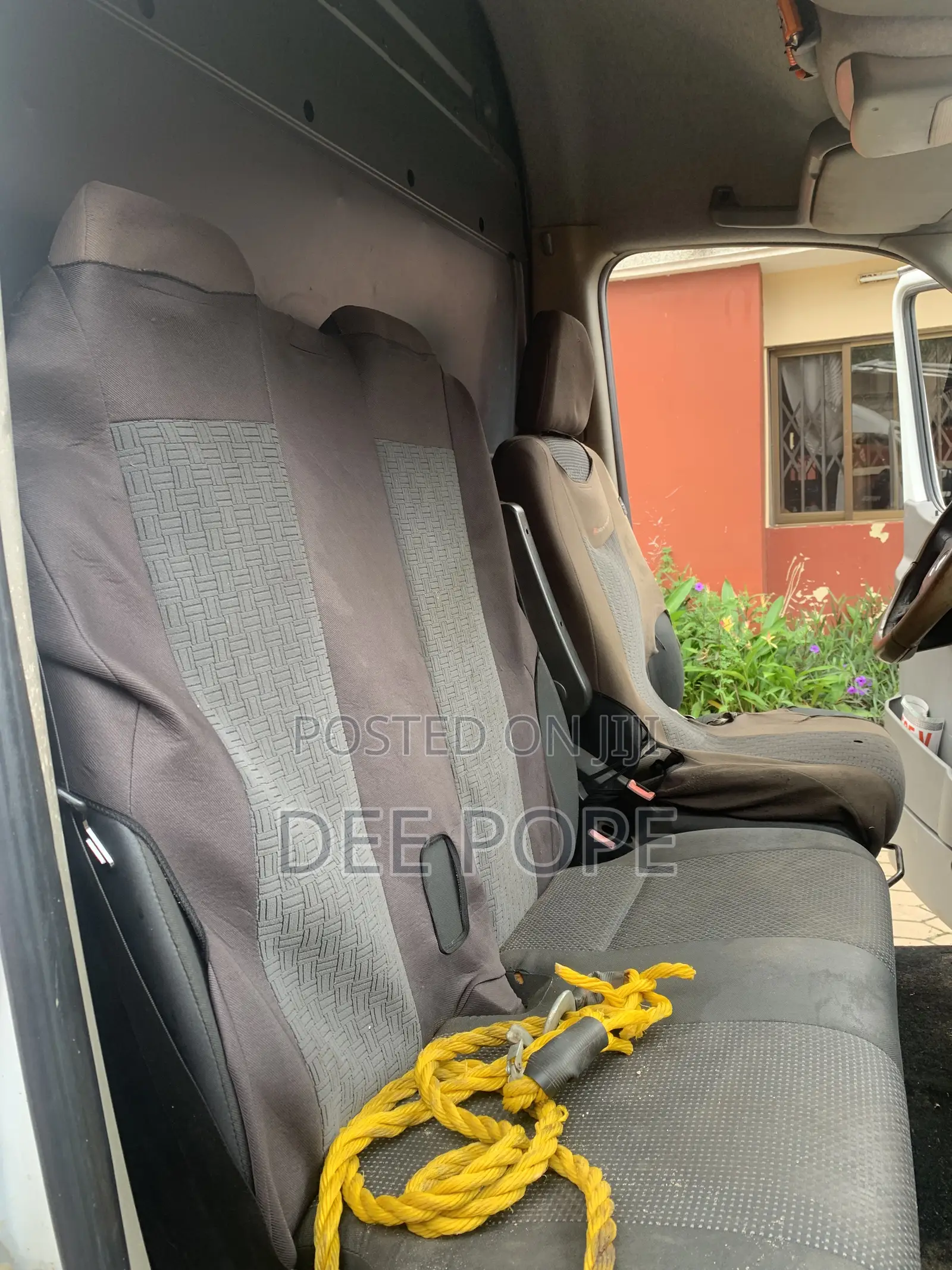 Mercedes-Benz Sprinter 2011