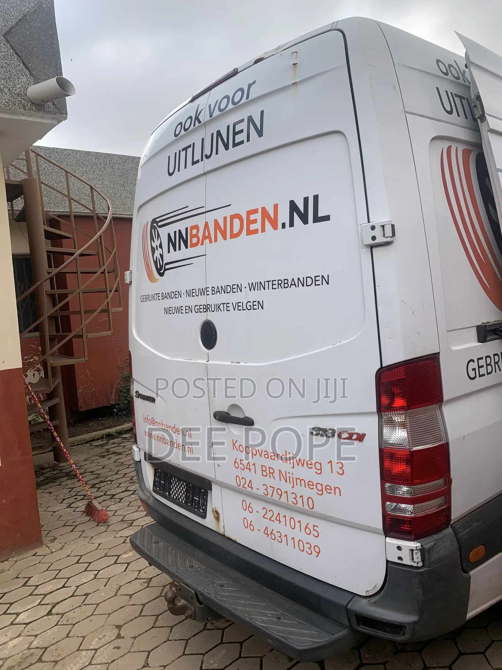 Mercedes-Benz Sprinter 2011