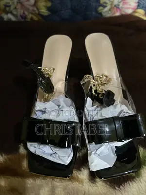 Women’S Buckle Heels