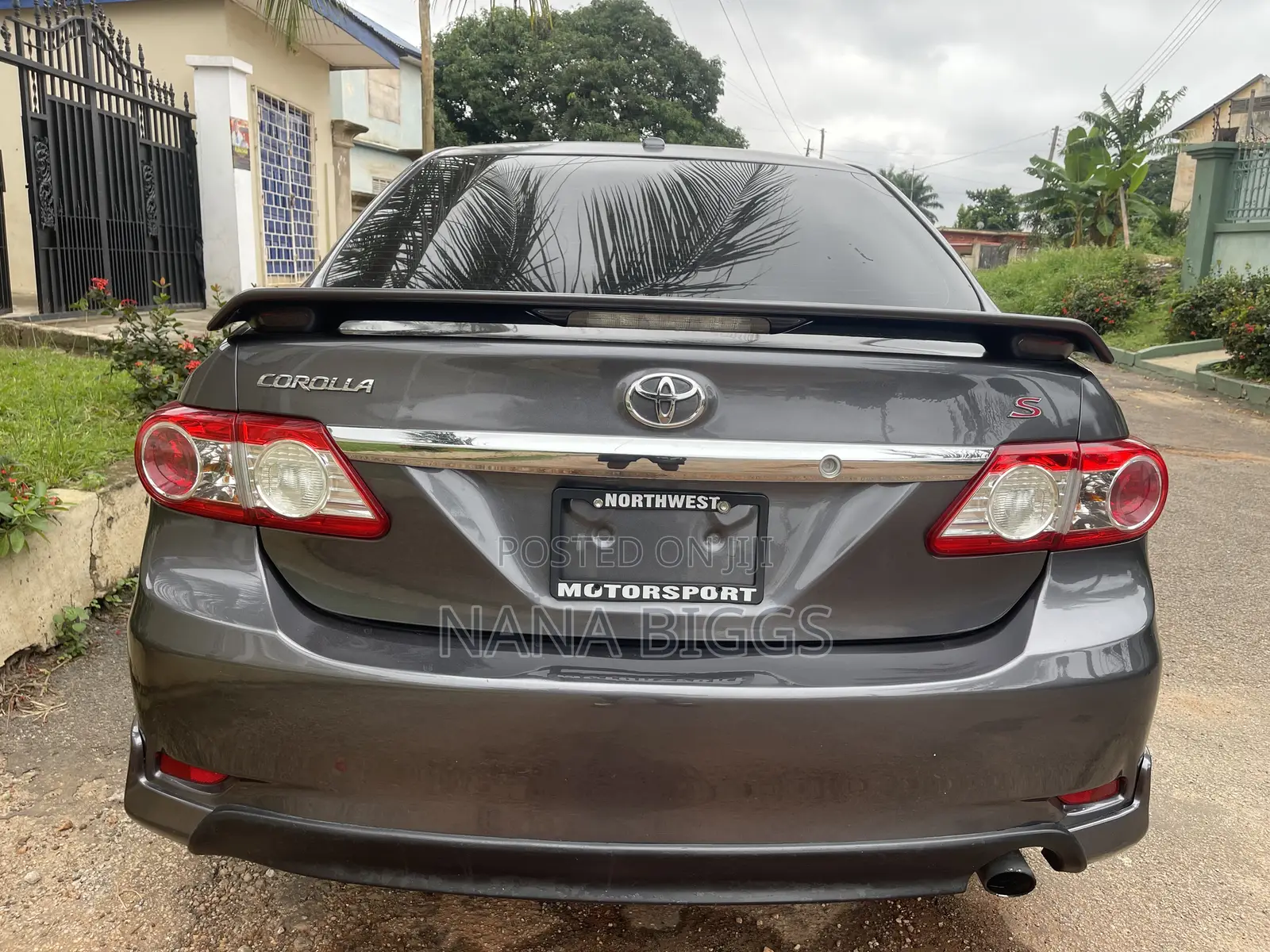 Toyota Corolla S 4dr Sedan (1.8L 4cyl 4A) 2013