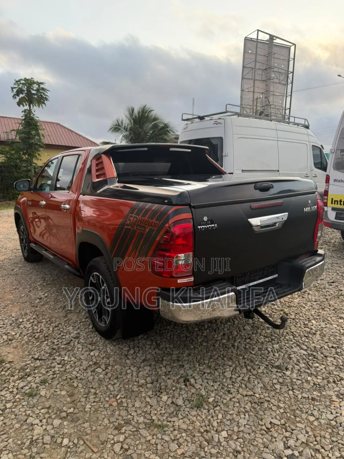 Toyota Hilux 2020 Orange