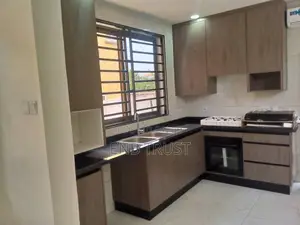 2bdrm Townhouse / Terrace in Cantonments, US Embassy Area for rent