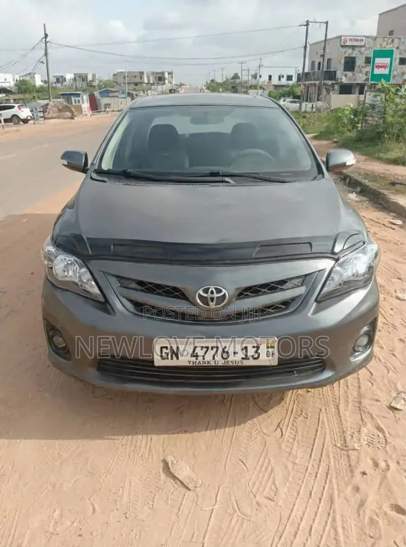 Toyota Corolla 2013 Gray