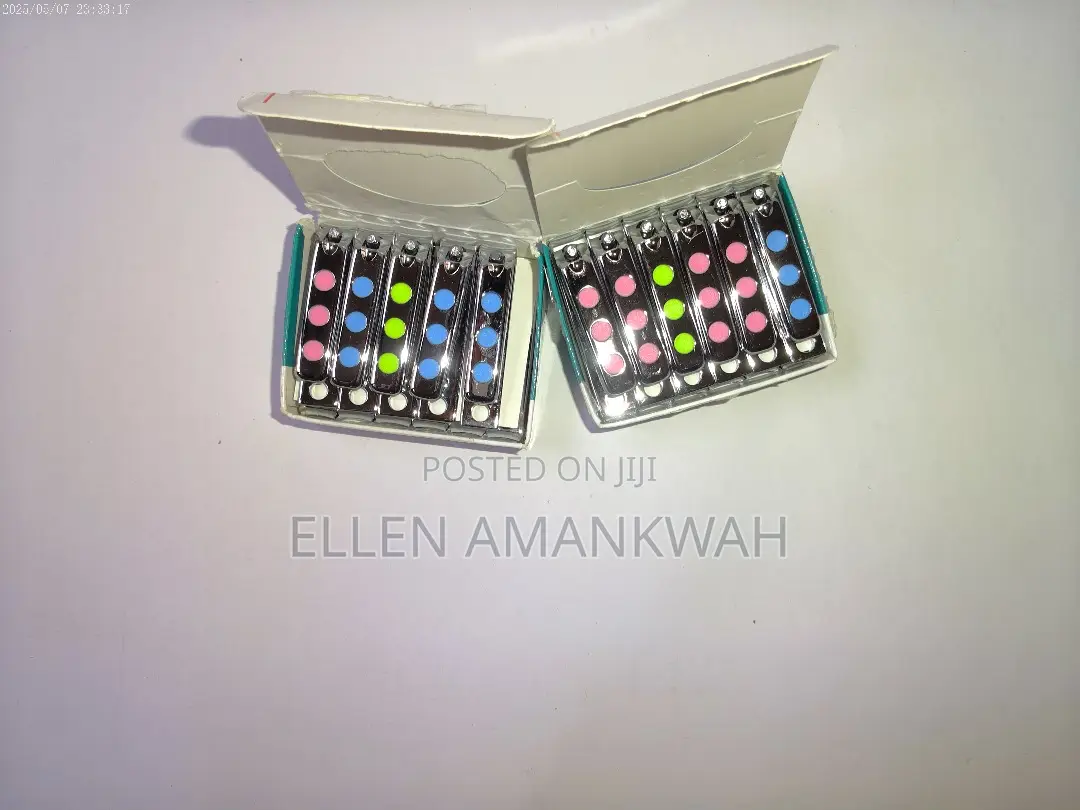 25 Pieces Of Handheld Nail Art Lamp With Free 10 Pieces Nail Clippers