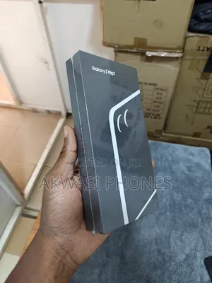 New Samsung Galaxy Z Flip7 256 GB Black