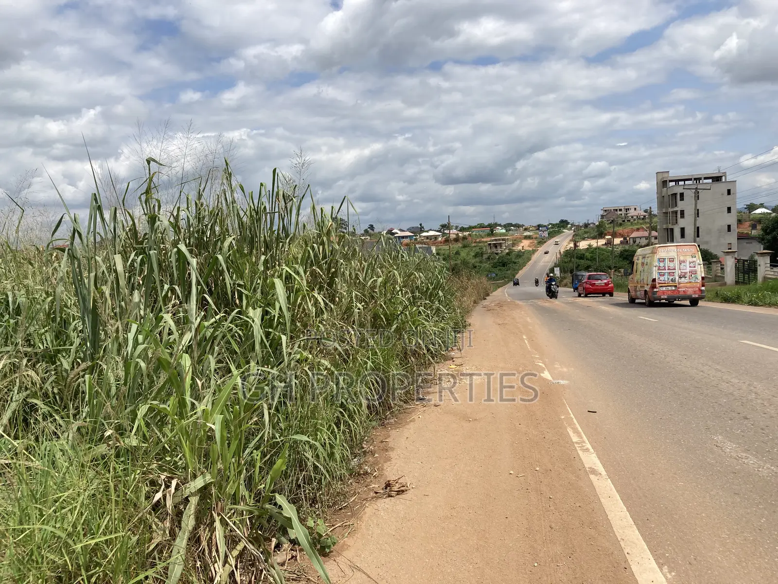 One Plot for Sale at Kwanwoma Duropem Main Road.