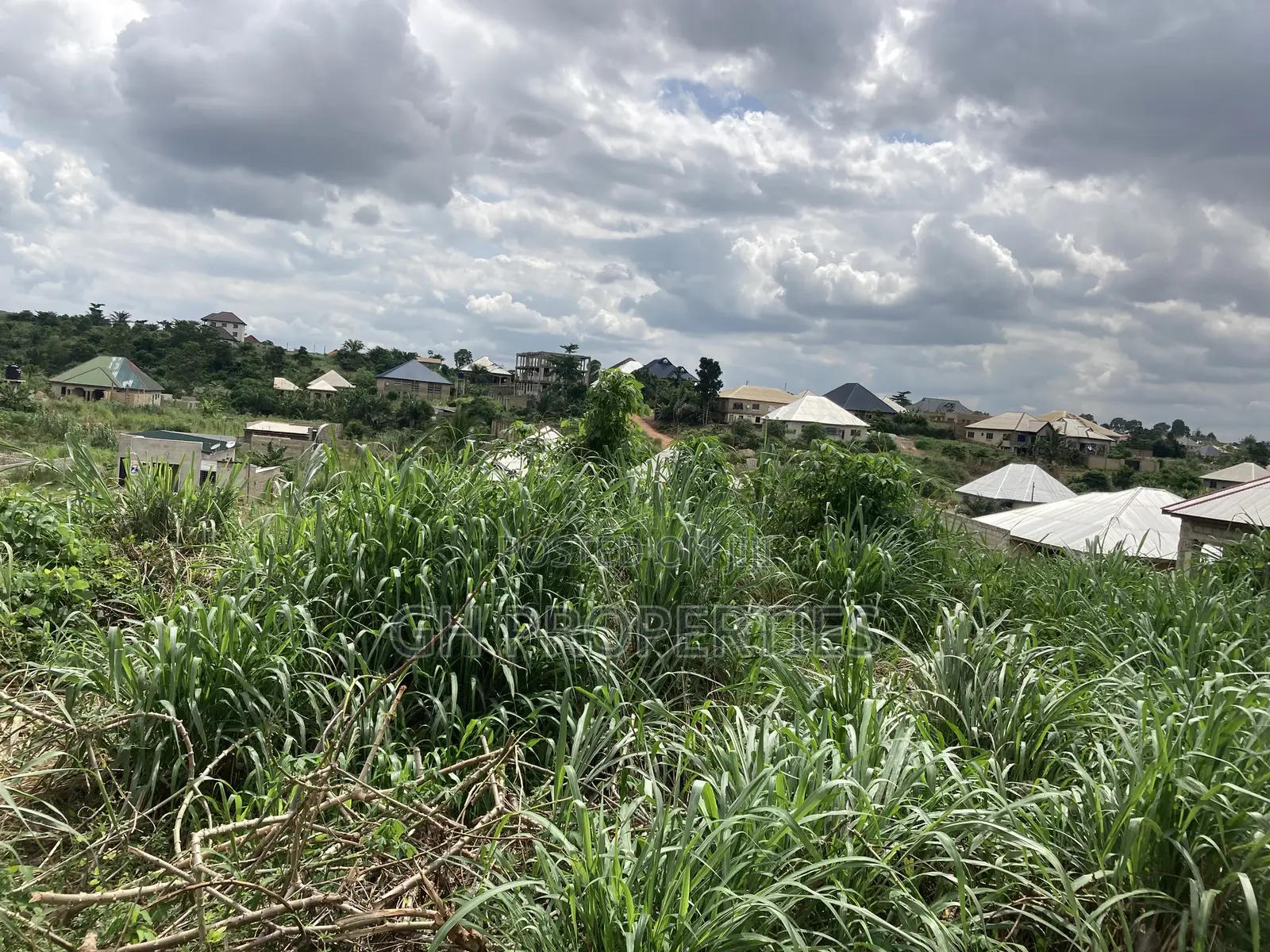 One Plot for Sale at Kwanwoma Duropem Main Road.