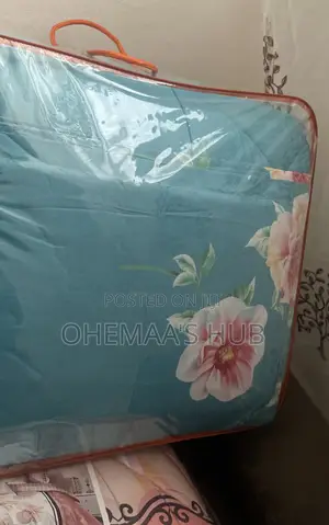 1duvet, 1 Bedsheet, 2pillowcases
