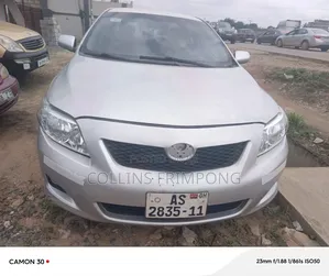 Toyota Corolla 2010 Silver
