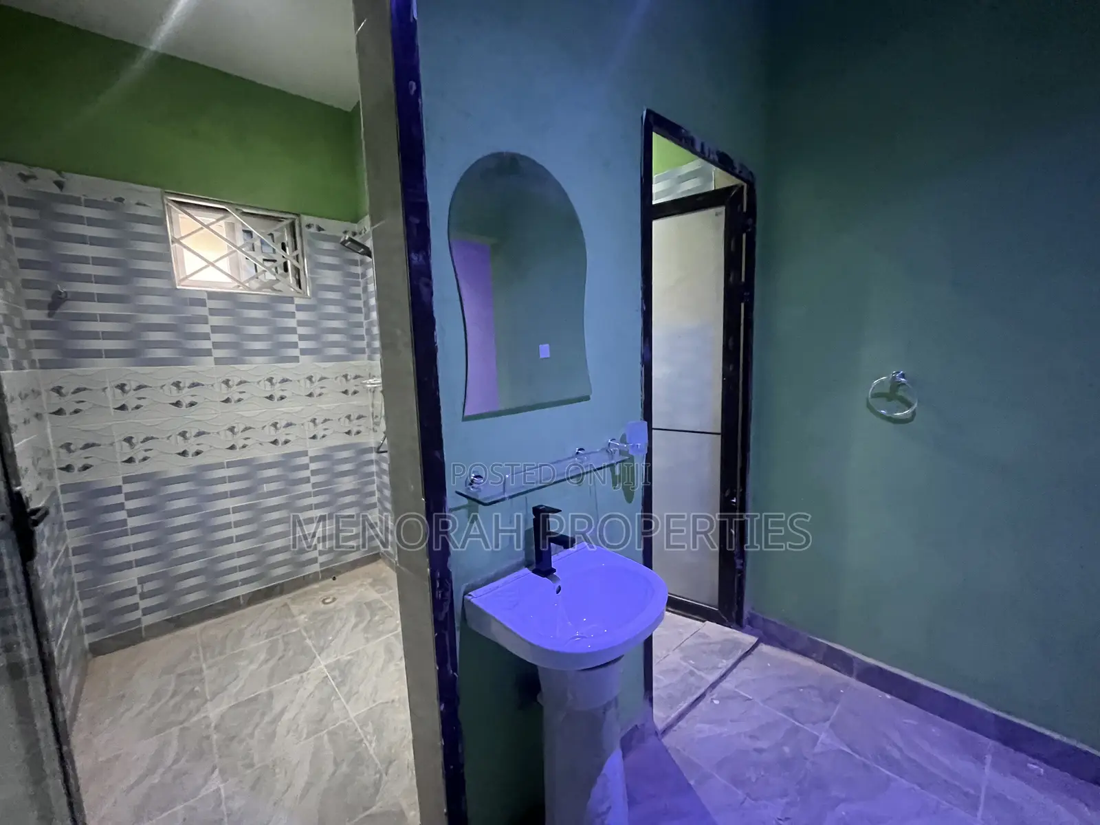 3bdrm Apartment in Oyarifa Special, Pentecost for rent