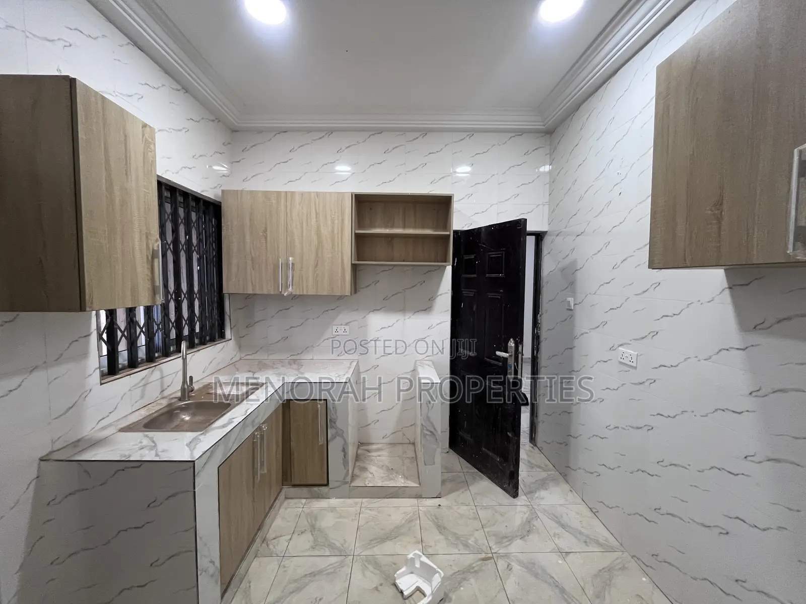 2bdrm Apartment in Adenta Amrahia for rent