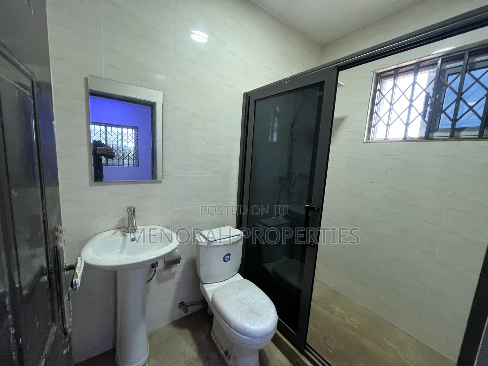 2bdrm Apartment in Adenta Amrahia for rent